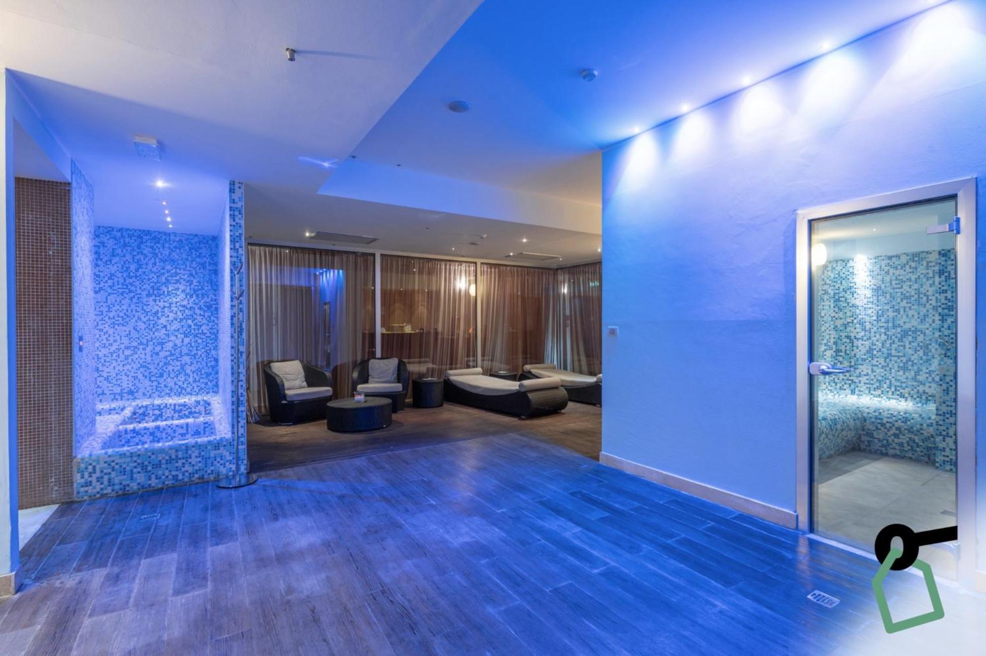 Hotiday Room Collection - โอตรันโต ภายนอก รูปภาพ