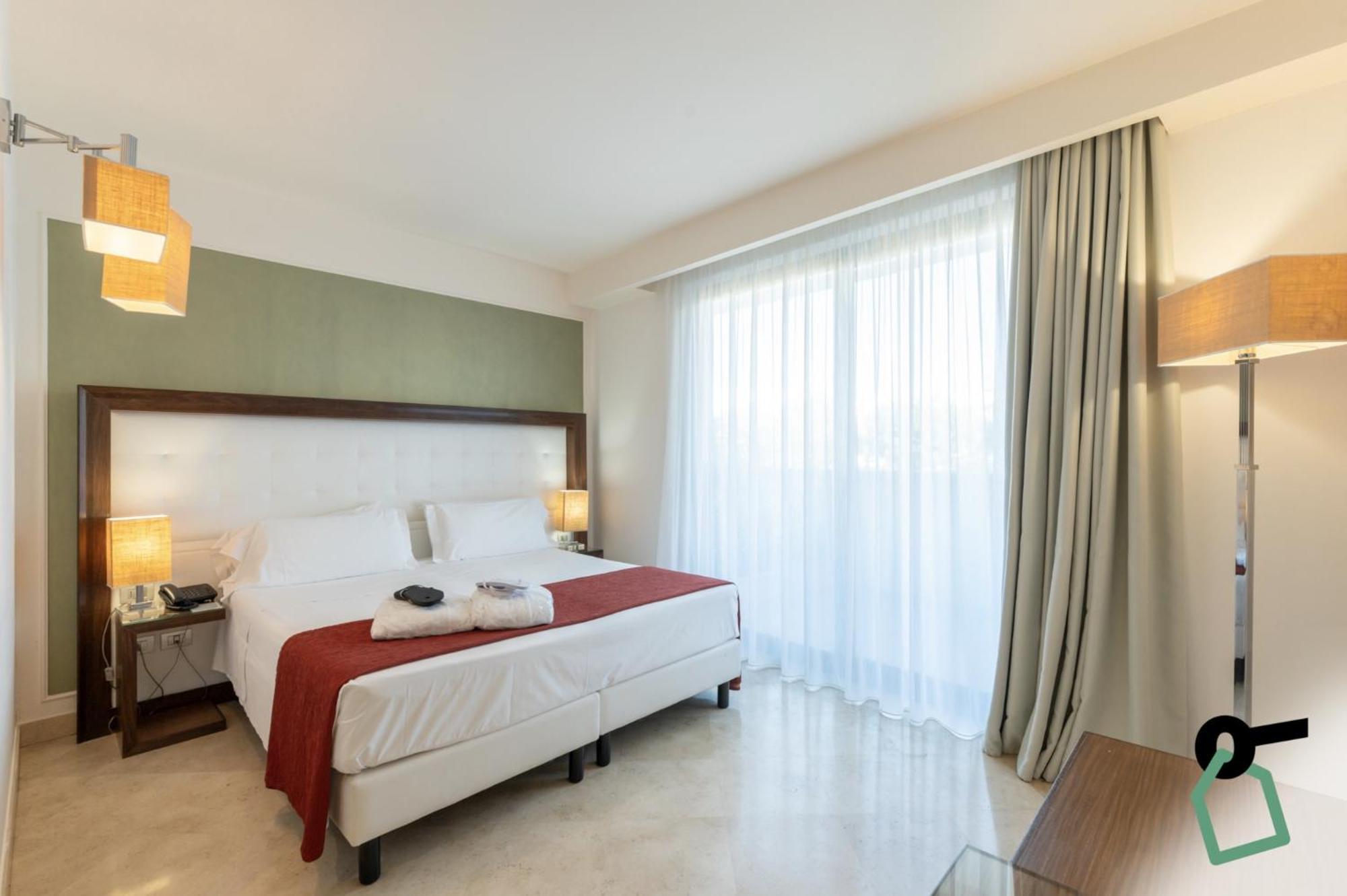 Hotiday Room Collection - โอตรันโต ภายนอก รูปภาพ